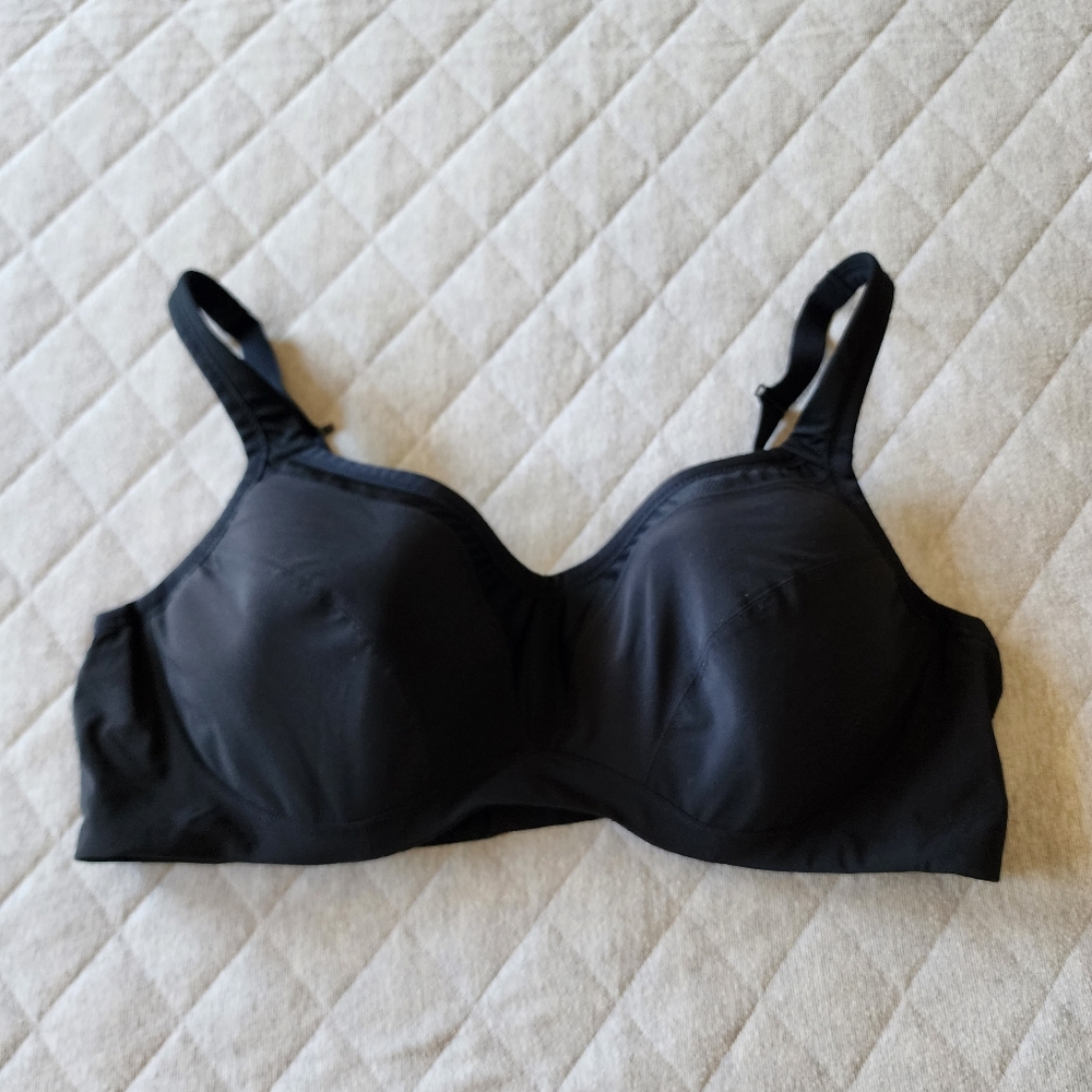 ⭐4/$20 Torrid Active black Bra Size 46C